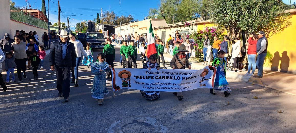 Todo listo para el desfile conmemorativo de la Revolución Mexicana en La Cruz