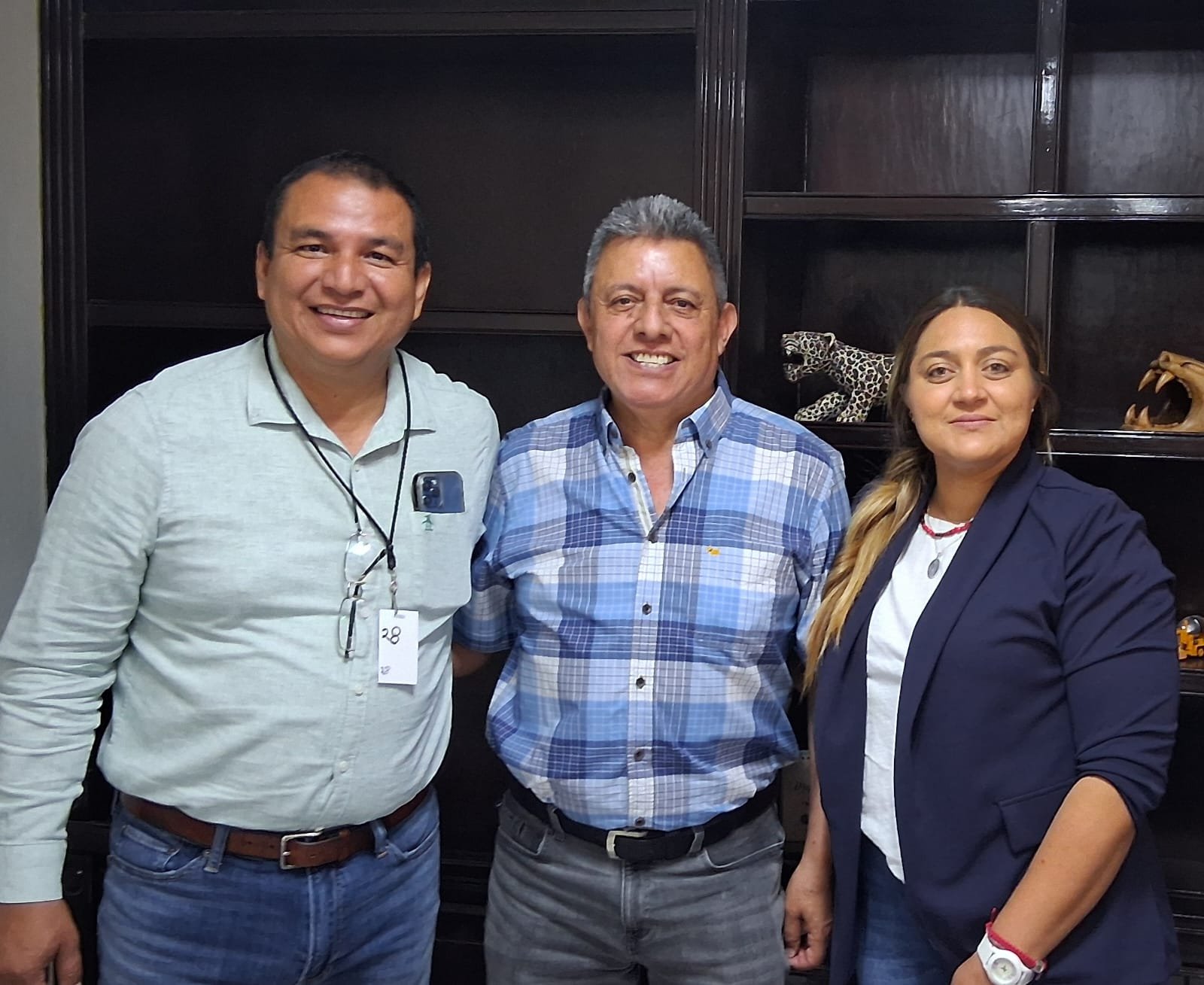 Gestiona alcalde Sergio Olvera mejoras en tramos carreteros del municipio ante la SICT