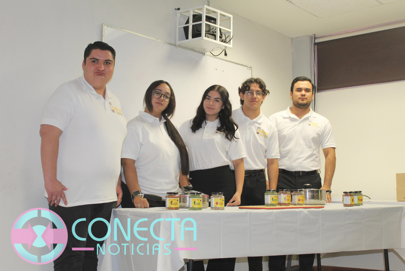 Estudiantes de Negocios y Mercadotecnia presentan proyectos integradores en la UTCam