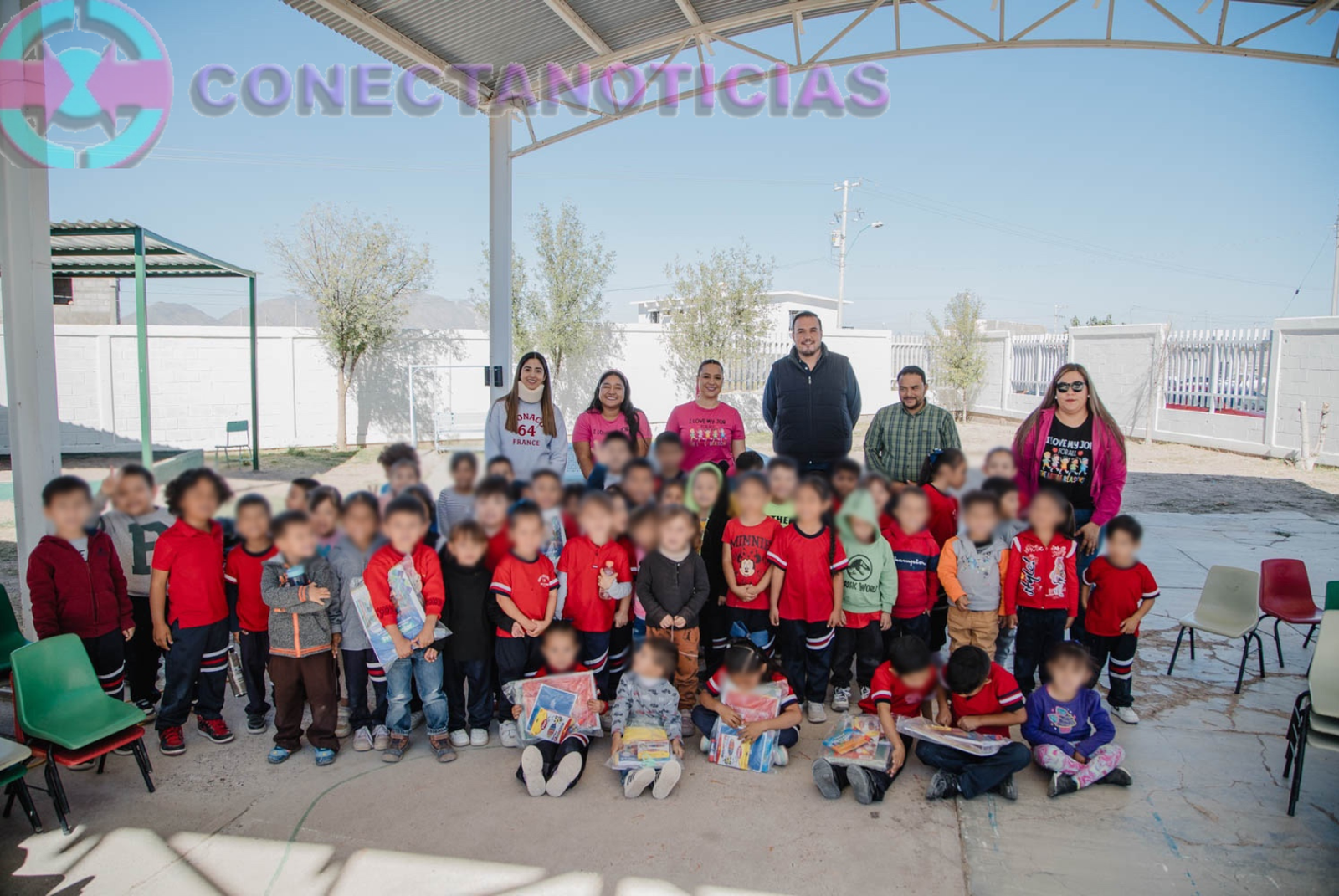 Gobierno Municipal de Camargo, con apoyo de la gobernadora Maru Campos, entrega útiles escolares en el preescolar David Alfaro Siqueiros de la colonia Cuatro Milpas