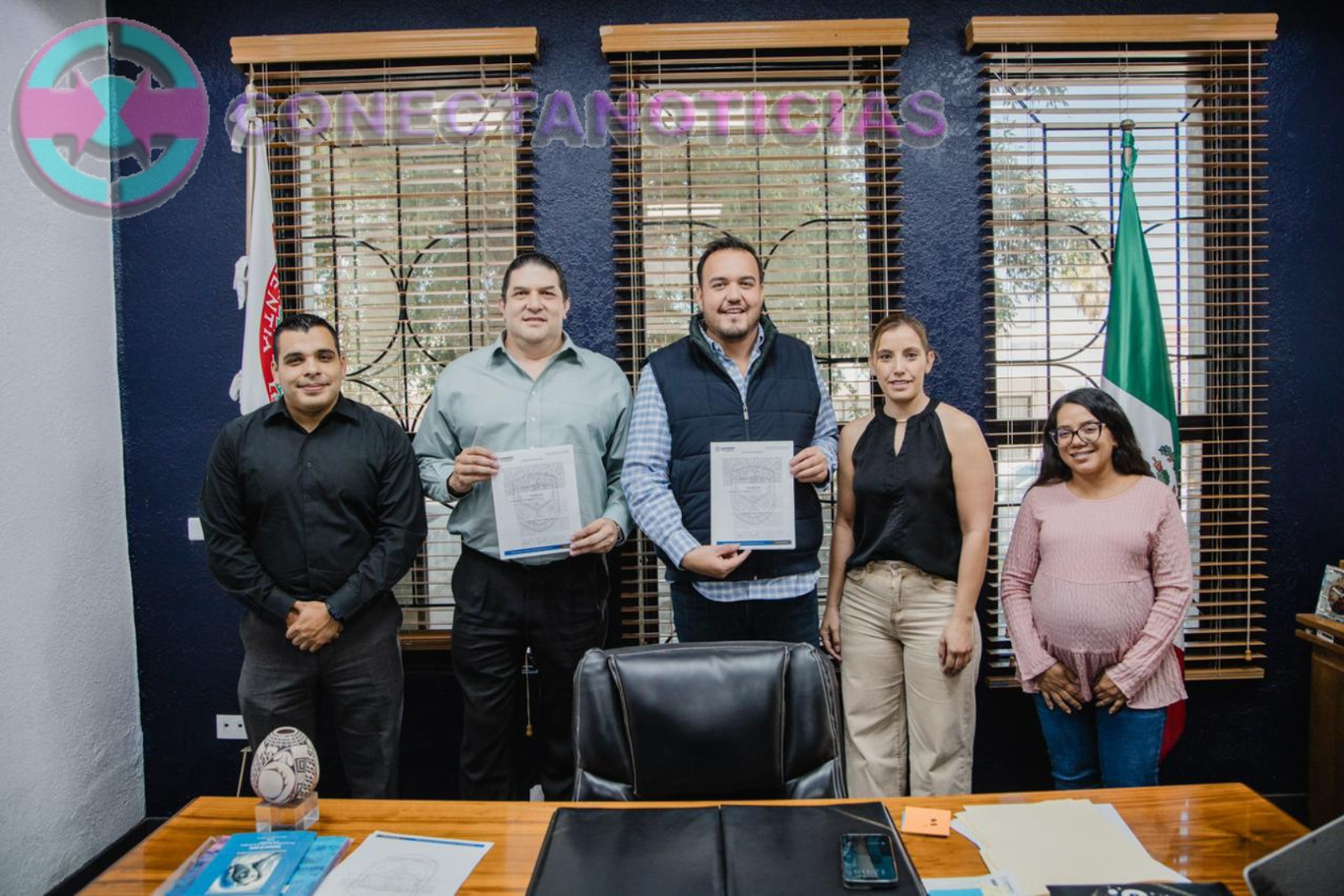 Logra Jorge Aldana nuevo equipamiento de aire acondicionado para el Auditorio Municipal donado por Alsuper
