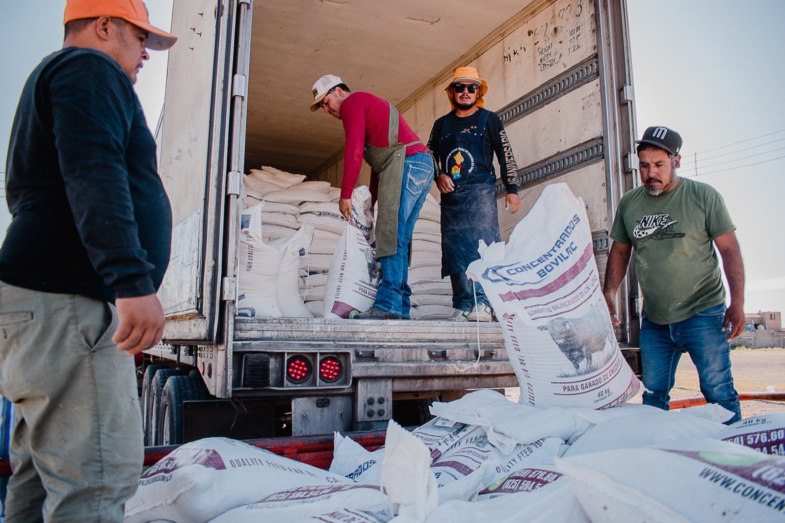 Jorge Aldana fortalece al campo camarguense con entrega de 18 toneladas de maíz y 3 de fertilizante