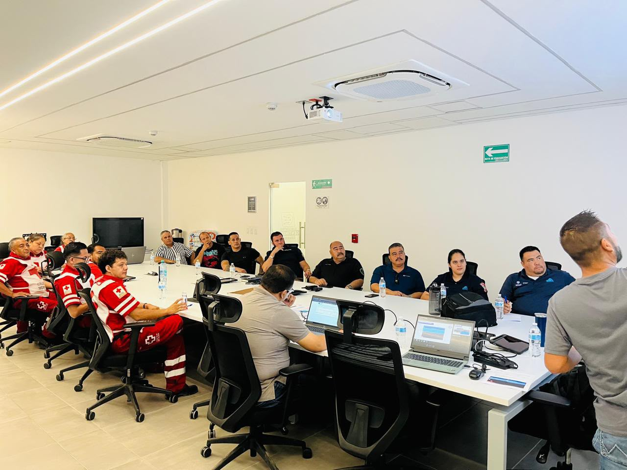 Subcentro Centinela Camargo capacita y entrega tablets a corporaciones de emergencia para mejorar tiempos de atención